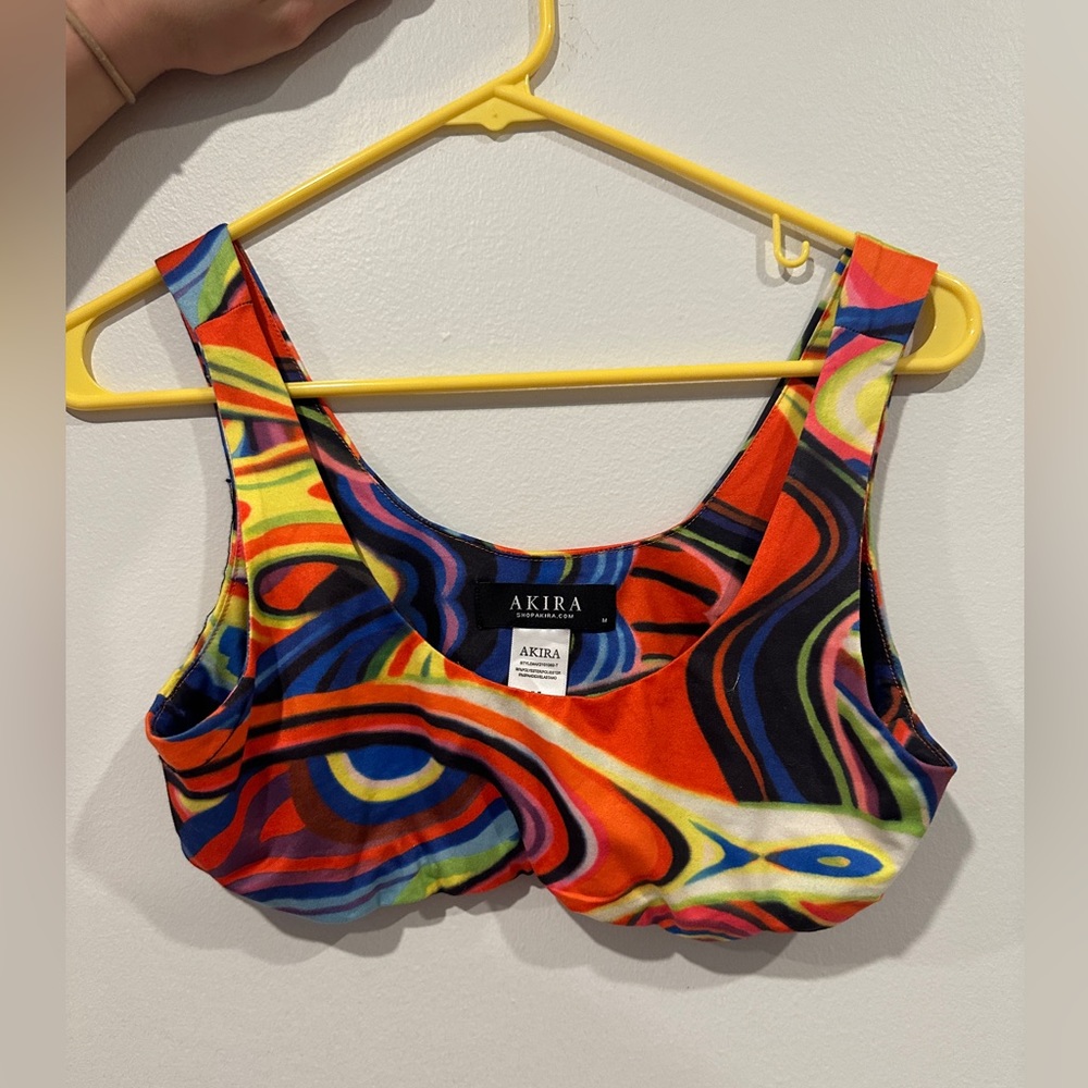 AKIRA top size Medium